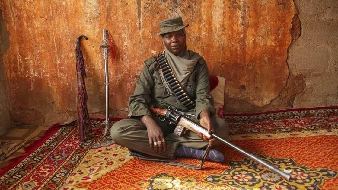 'Yan Boko Haram sun sanni kuma suna tsoro na - Aisha mafarauciya 'Yan Boko Haram sun sanni kuma suna tsoro na - Aisha mafarauciya