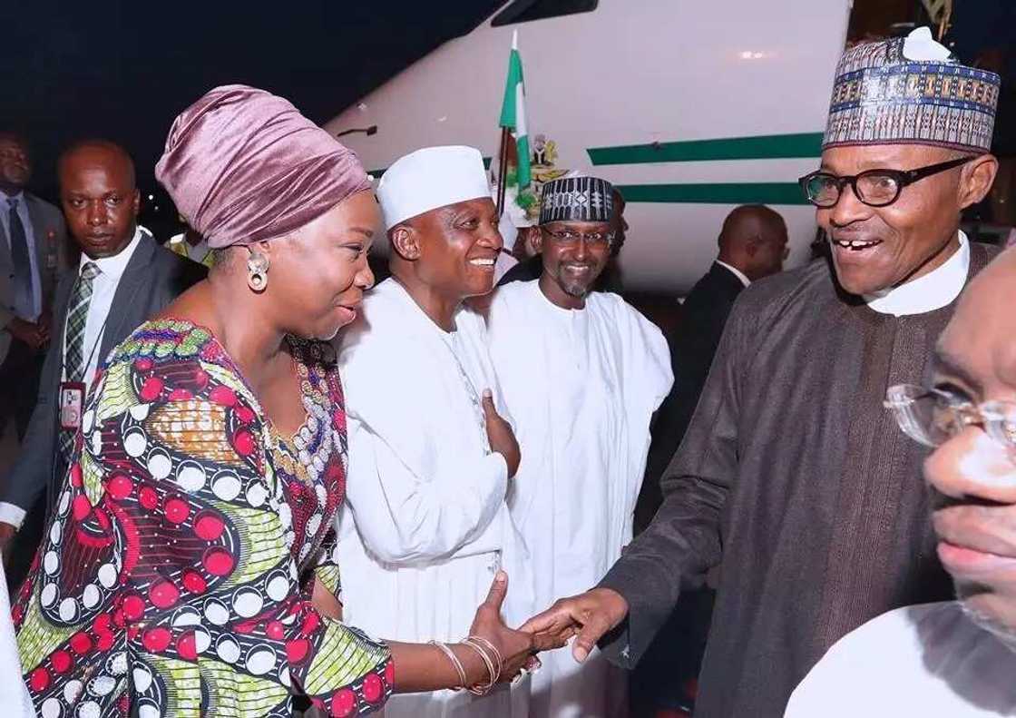 Yanzu-Yanzu: Shugaba Buhari ya dawo gida Najeriya Yanzu-Yanzu: Shugaba Buhari ya dawo gida Najeriya