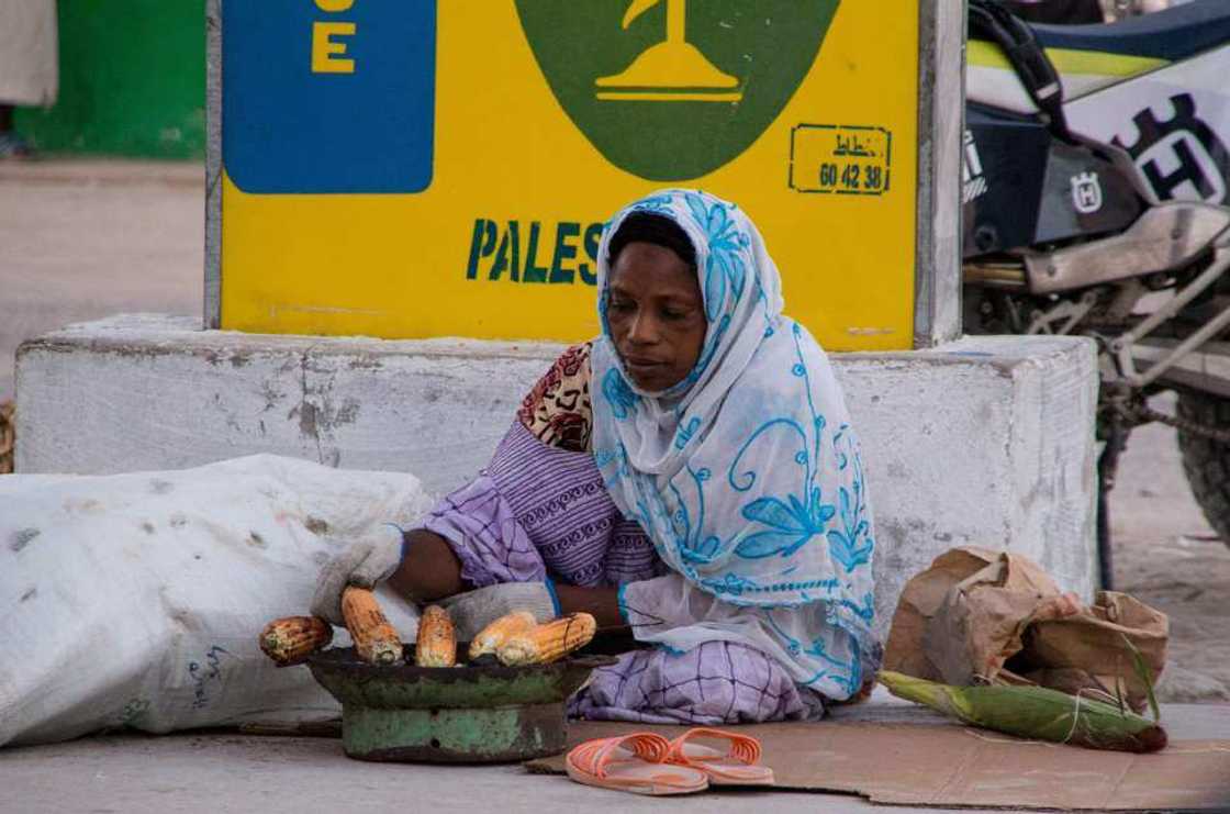 Rashin godiyar Allah: Asirin wata hamshakiyar attajirar almajira ya tonu Rashin godiyar Allah: Asirin wata hamshakiyar attajirar almajira ya tonu