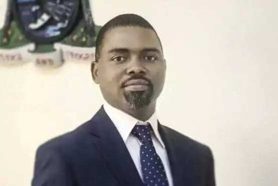 Wani dan Majalisa yayi kaca-kaca da ‘Fitinanne’ Fayose Wani dan Majalisa yayi kaca-kaca da ‘Fitinanne’ Fayose