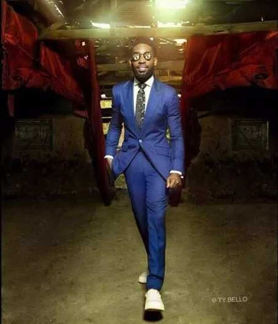 TY Bello and the magical photo shoot with bread seller-turned-'model' TY Bello and the magical photo shoot with bread seller-turned-'model'