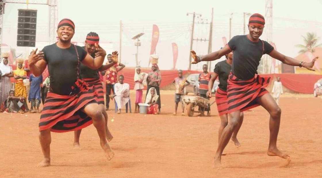 Idoma traditional attire and dance Idoma traditional attire and dance