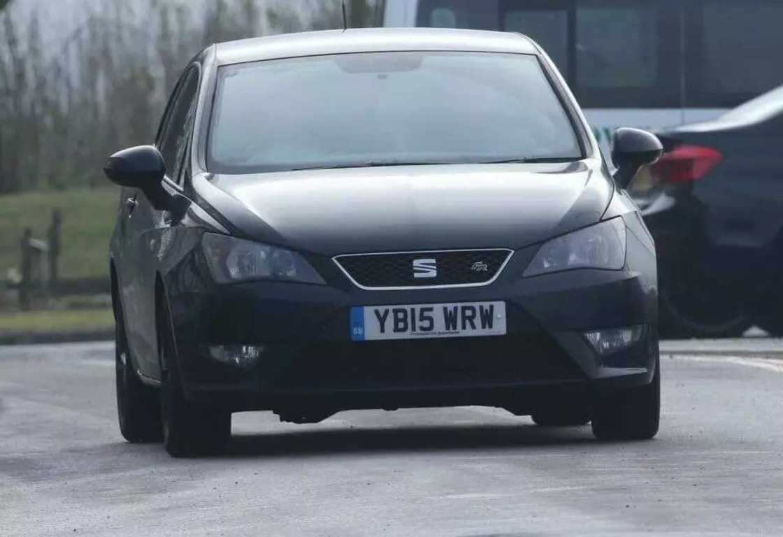 Alexis Sanchez drives car worth more than the motors of entire Yeovil team