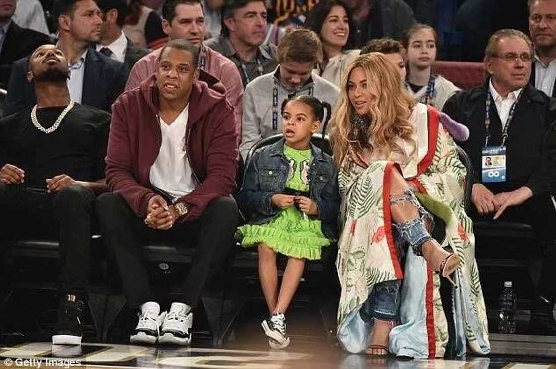 Beyonce and JayZ with their oldest daughter, Blue Ivy
Source: Daily Mail Beyonce and JayZ with their oldest daughter, Blue Ivy
Source: Daily Mail