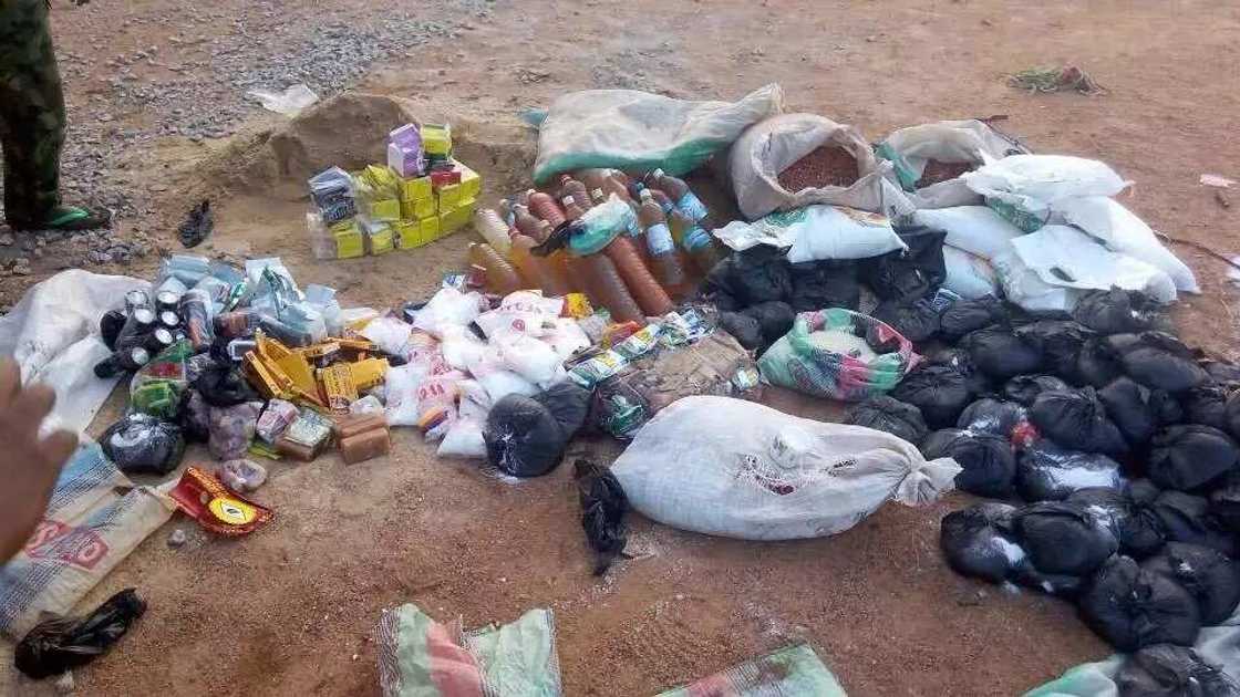 3 female Boko Haram terrorists killed in new attack (photos) 3 female Boko Haram terrorists killed in new attack (photos)