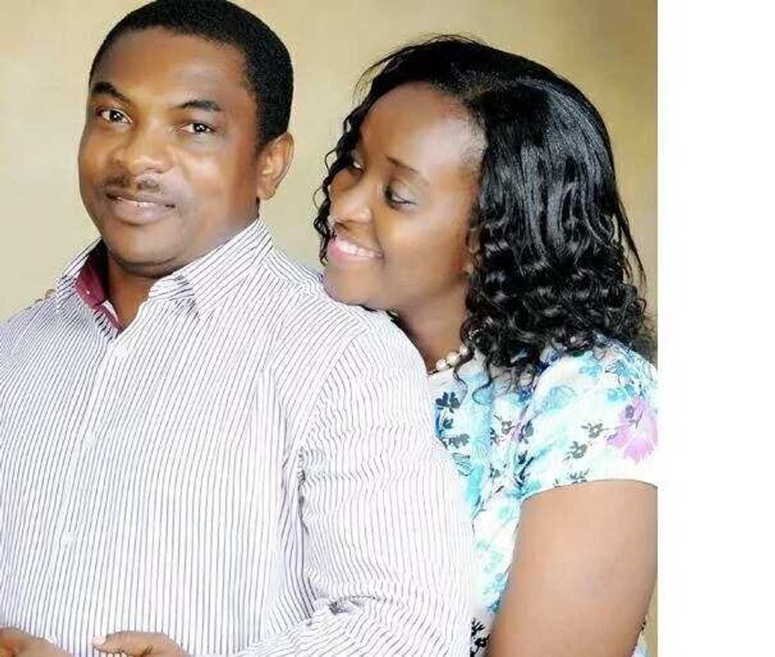 Abun bakin ciki! Ga hotunan matukin jirgin da ya mutu a hatsarin jirgin sojin sama Abun bakin ciki! Ga hotunan matukin jirgin da ya mutu a hatsarin jirgin sojin sama