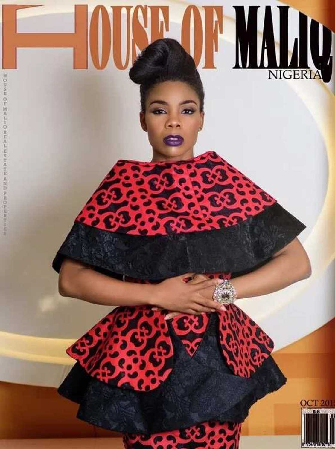 Kaffy and a chicken strike a pose Kaffy and a chicken strike a pose