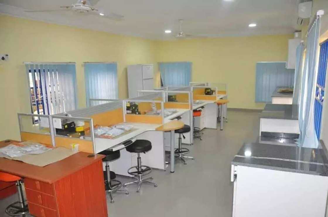 Hukumar sojin sama ta bude katafaren dakin binciken laifuka na kimiyya, hotuna Hukumar sojin sama ta bude katafaren dakin binciken laifuka na kimiyya, hotuna