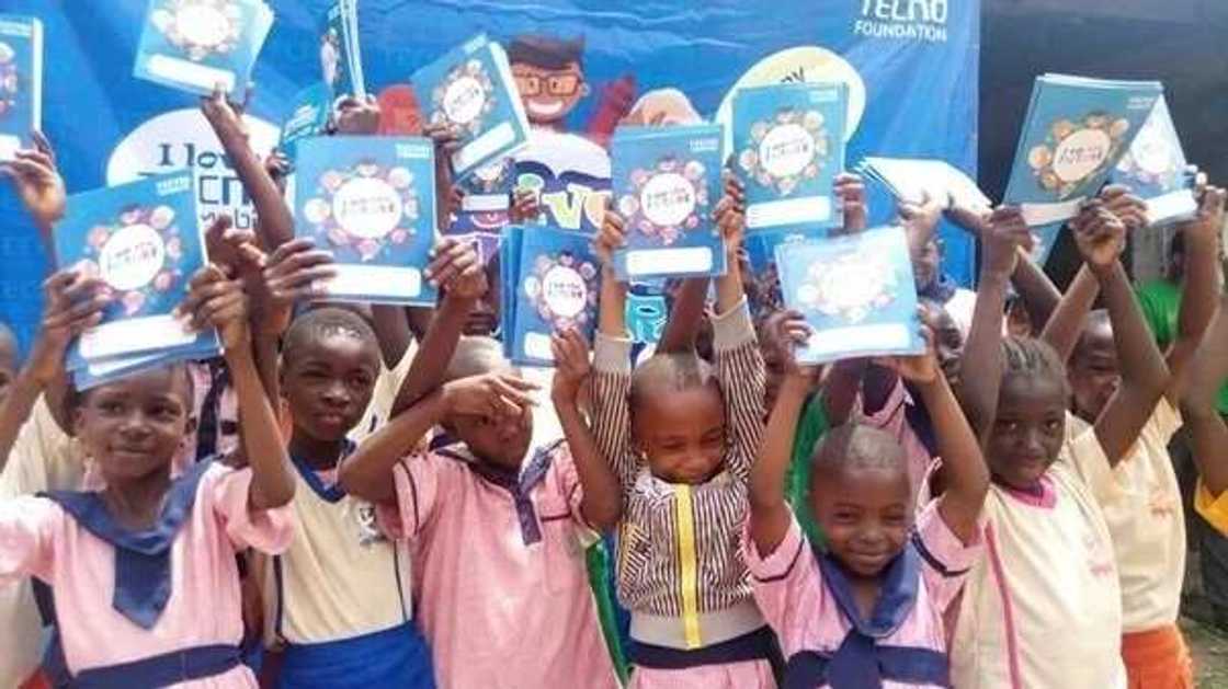TECNO Foundation GIVES out gifts & scholarship to schools to commemorate Children’s Day 2017 TECNO Foundation GIVES out gifts & scholarship to schools to commemorate Children’s Day 2017