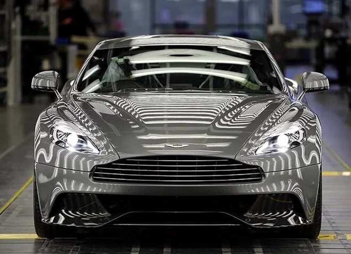 Aston Martin DB9 Aston Martin DB9