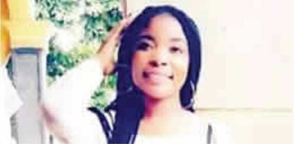 Duba yadda wata daliba tare da masoyinta sun gamu da ajalinsu a lokaci guda Duba yadda wata daliba tare da masoyinta sun gamu da ajalinsu a lokaci guda