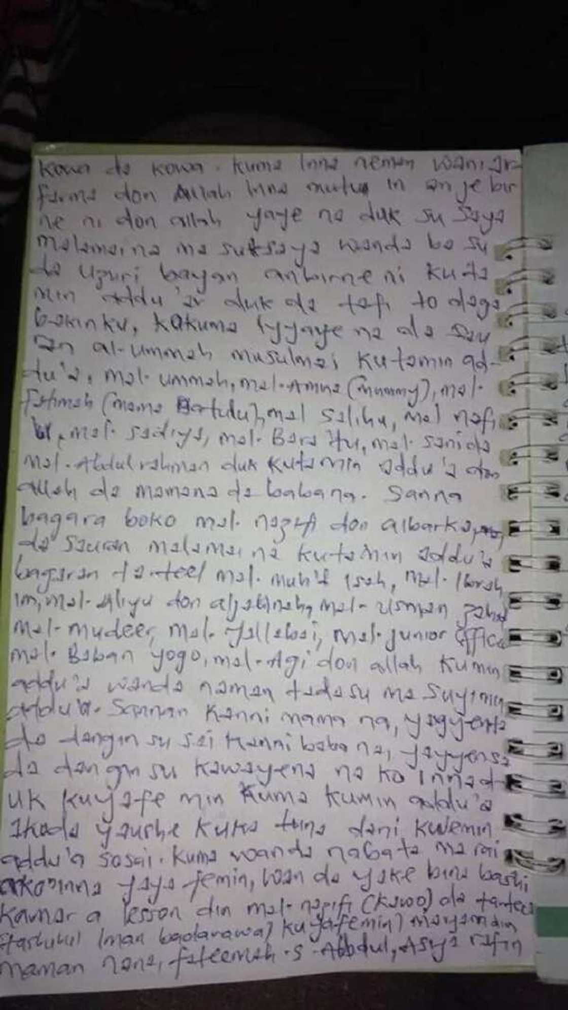 Wasiyyar wata yar shekaru 16 da haihuwa gabanin da rasuwarta a Kaduna (Hotuna) Wasiyyar wata yar shekaru 16 da haihuwa gabanin da rasuwarta a Kaduna (Hotuna)