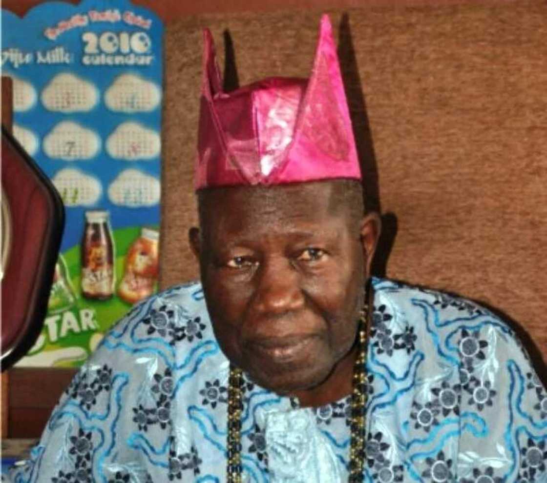 Oba Saliu Adetunji Oba Saliu Adetunji