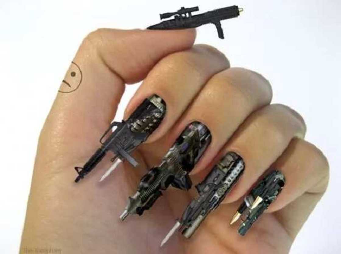 Odd nail art