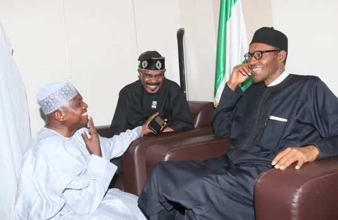 Barayin gwamnati ke sukar Buhari kan kashe-kashen Binuwai - inji Garba Shehu Barayin gwamnati ke sukar Buhari kan kashe-kashen Binuwai - inji Garba Shehu