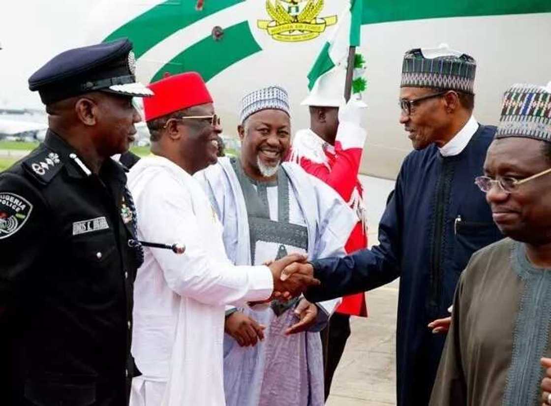 Breaking: President Buhari arrives Abuja a day after he was given a heroic welcome in Morocco Breaking: President Buhari arrives Abuja a day after he was given a heroic welcome in Morocco