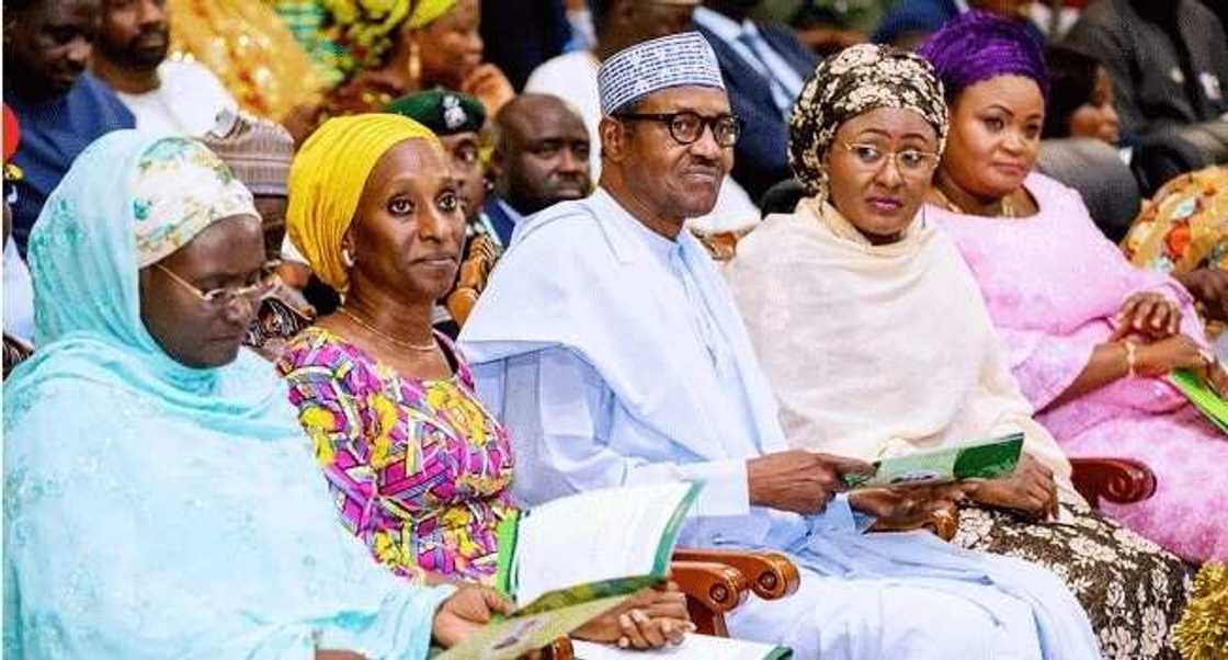 Ku sake zaba na a matsayin shugaban kasa a 2019 – Buhari ya roki mata