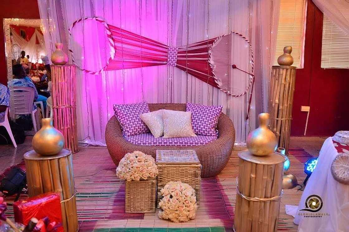 Wedding couple seats Wedding couple seats