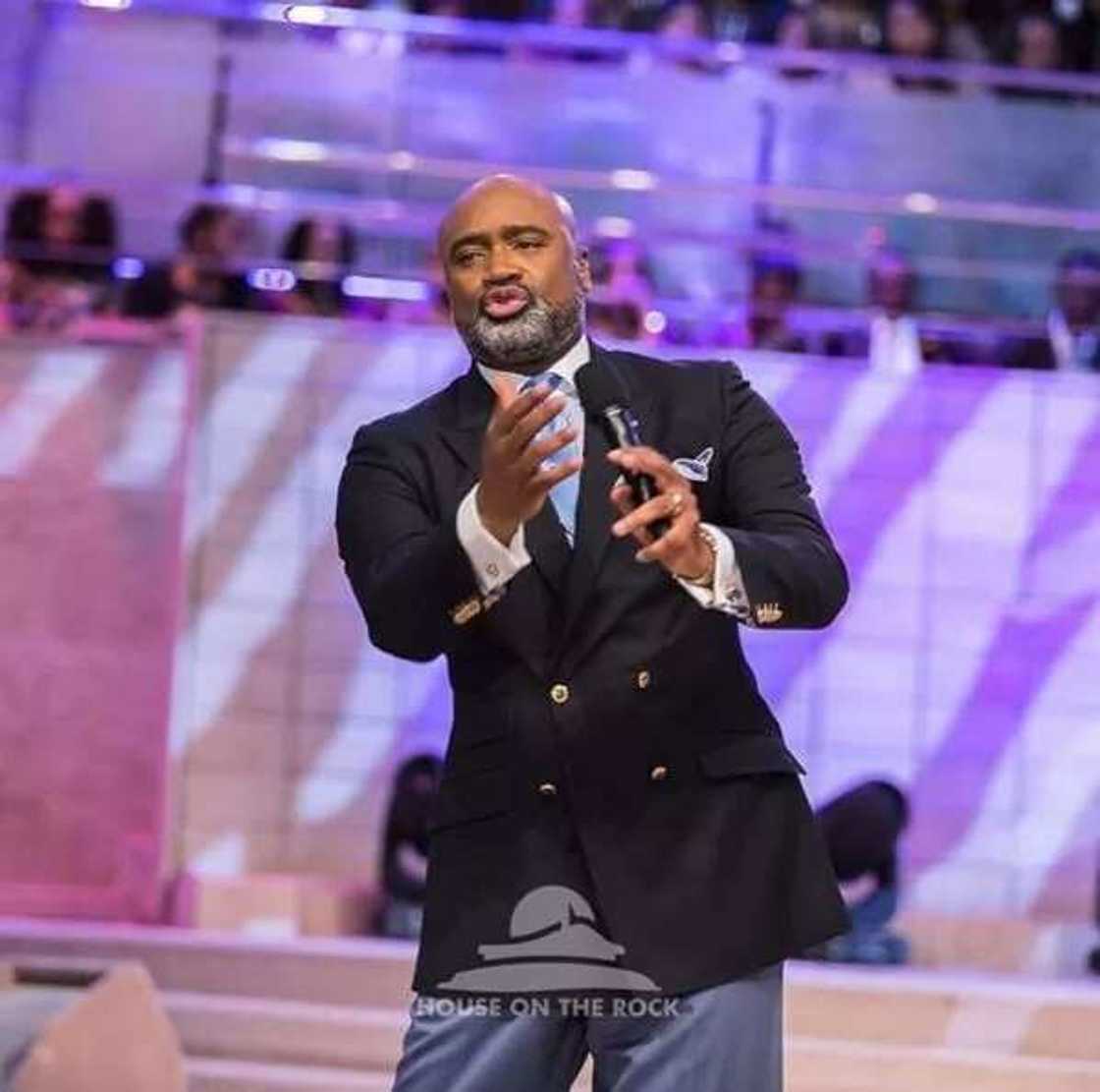 Top 5 stylish pastors in Nigeria (photos) Top 5 stylish pastors in Nigeria (photos)