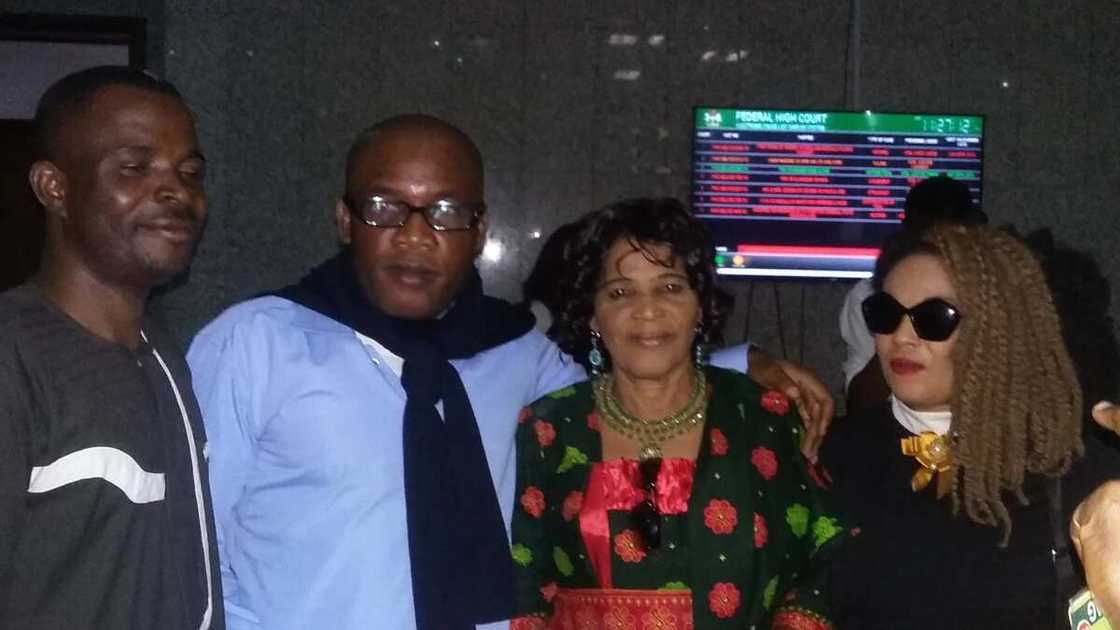 Nnamdi kanu, mother and supporters appear in court today (video) Nnamdi kanu, mother and supporters appear in court today (video)