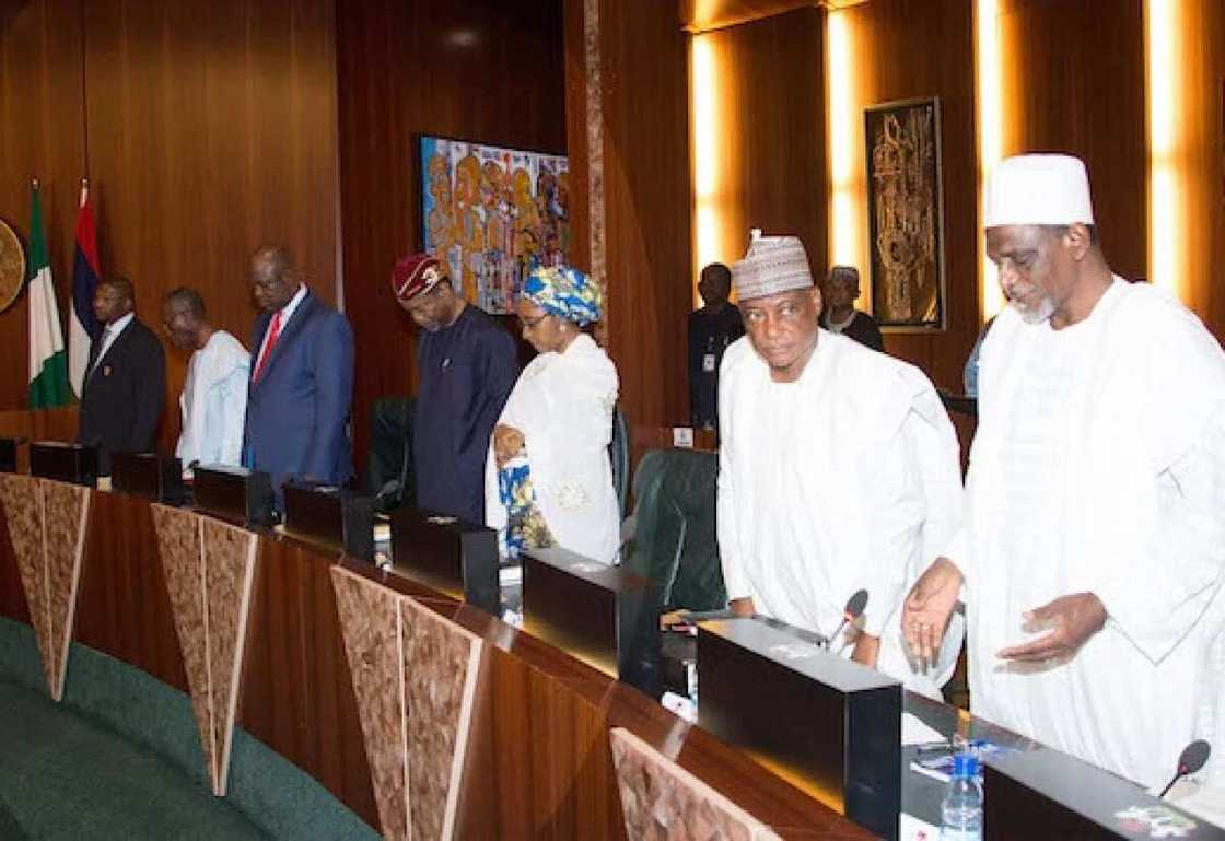 Buhari to now work from his official residence Buhari to now work from his official residence