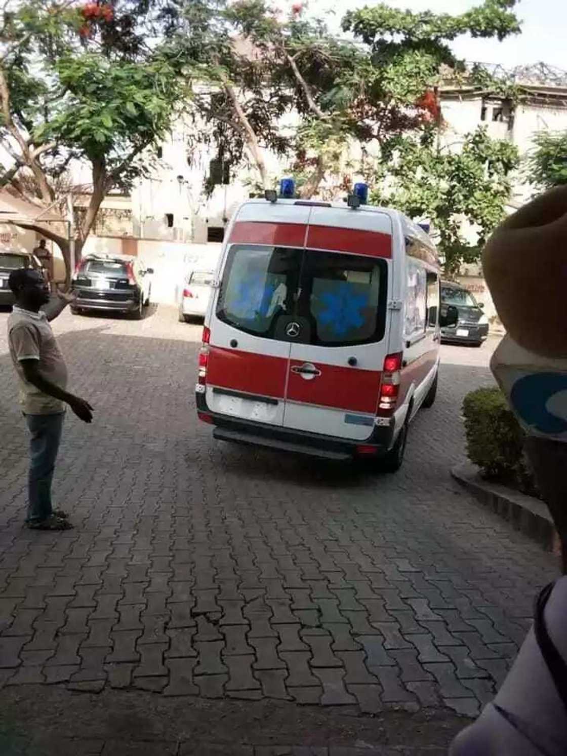 Breaking: Senator Dino Melaye reportedly jumps off police van, lands in hospital (photos)