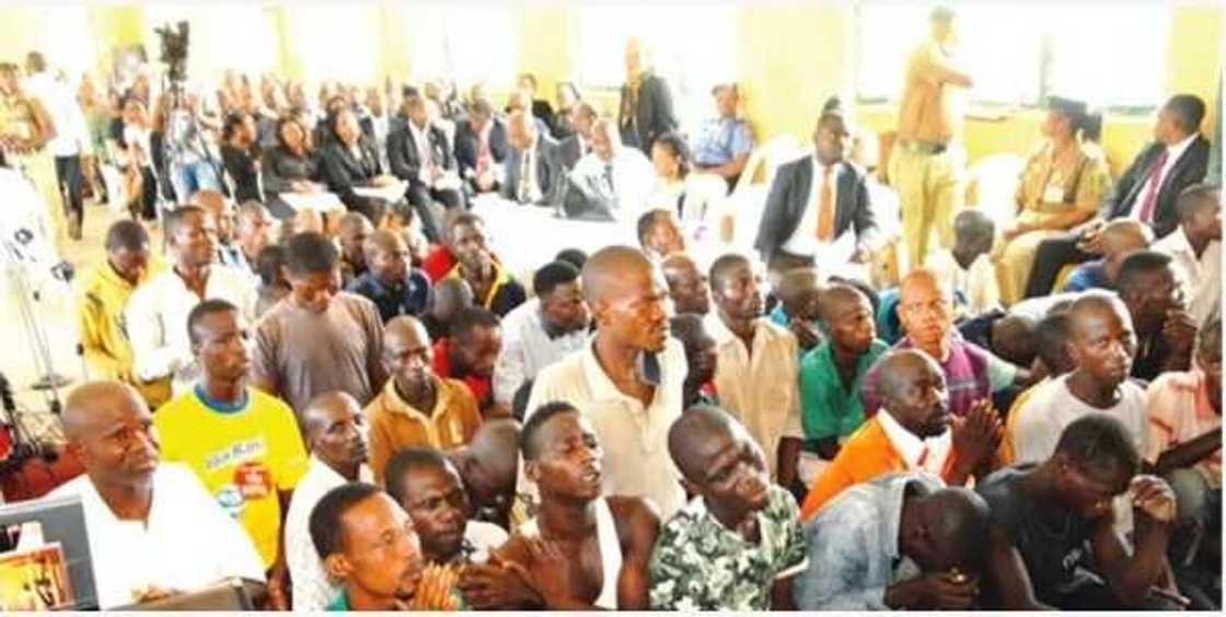 An sallamo mutane 100 daga gidan kurkukun Kiri Kiri na jihar Legas An sallamo mutane 100 daga gidan kurkukun Kiri Kiri na jihar Legas