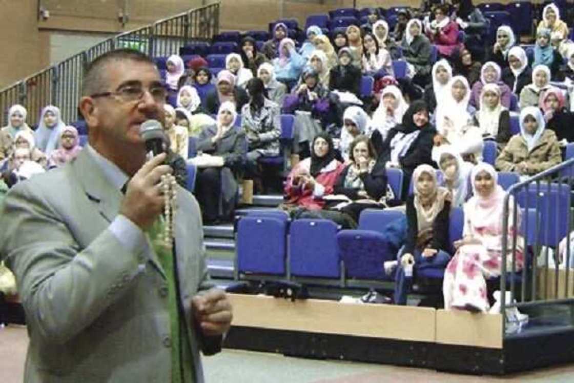 Meet Idris Tawfiq, the priest who converted to Islam (photo) Meet Idris Tawfiq, the priest who converted to Islam (photo)