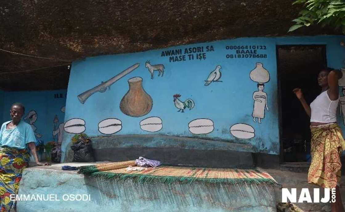 131-year-old Iya Orisa living under Olumo Rock (photos, video) 131-year-old Iya Orisa living under Olumo Rock (photos, video)