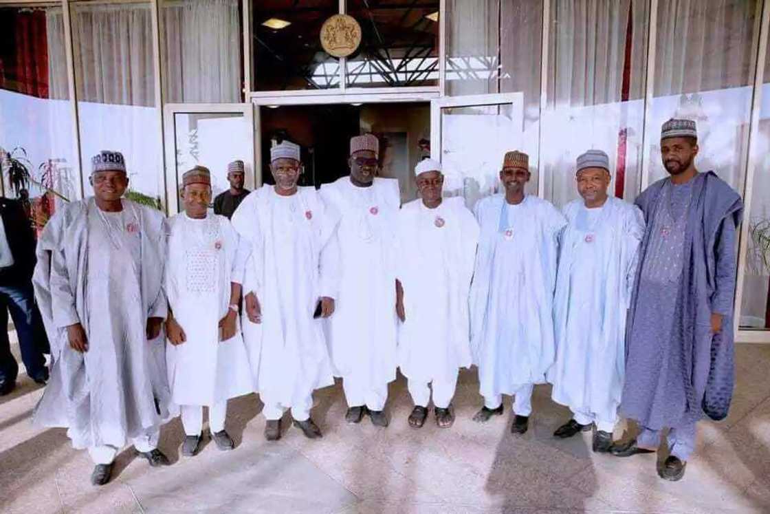 Al’umma daga ciki da wajen jihar Gombe sun halarci jana’izar marigayiya Hajiya Yalwa Goje Al’umma daga ciki da wajen jihar Gombe sun halarci jana’izar marigayiya Hajiya Yalwa Goje