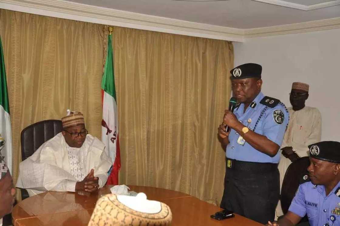 Muna jin dadin goyon baya da gudumawar da mai girma gwamna yake bayarwa ga bangaren tsaro - Kwamishinan yan sandan jihar Bauchi Muna jin dadin goyon baya da gudumawar da mai girma gwamna yake bayarwa ga bangaren tsaro - Kwamishinan yan sandan jihar Bauchi