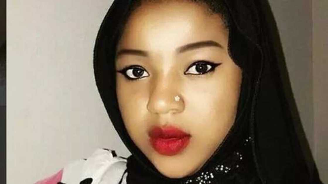 Soyayyar Buhari: ‘Ban taɓa sha’awar auren Buhari ba’ – Inji Fati Shu’uma Soyayyar Buhari: ‘Ban taɓa sha’awar auren Buhari ba’ – Inji Fati Shu’uma