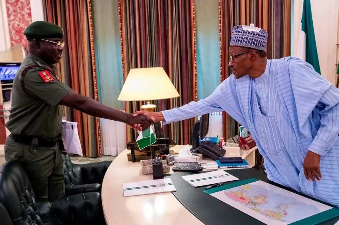 Buhari meets Army chief Buratai behind closed door, reiterates commitment to security total Buhari meets Army chief Buratai behind closed door, reiterates commitment to security total