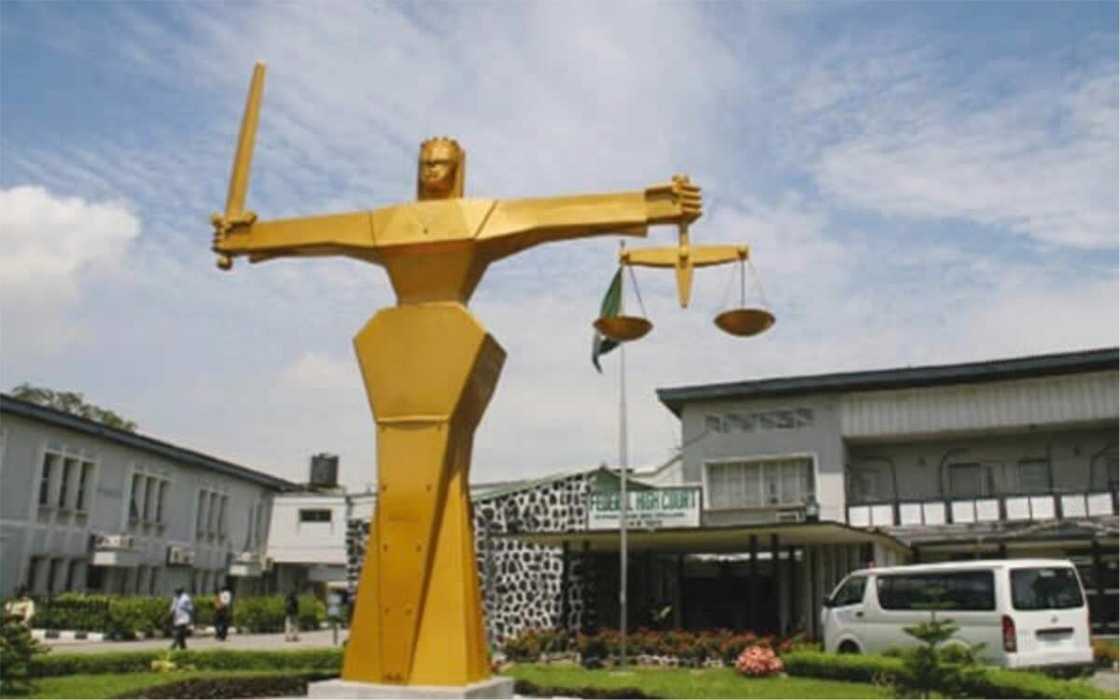 Banbancin addini ya kai ga raba wani auren soyayya Banbancin addini ya kai ga raba wani auren soyayya