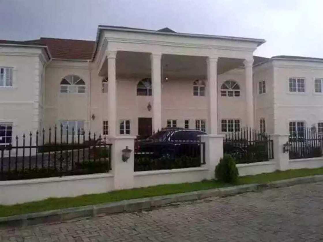 Genevieve Nnaji house in Ikoyi, Lagos Genevieve Nnaji house in Ikoyi, Lagos