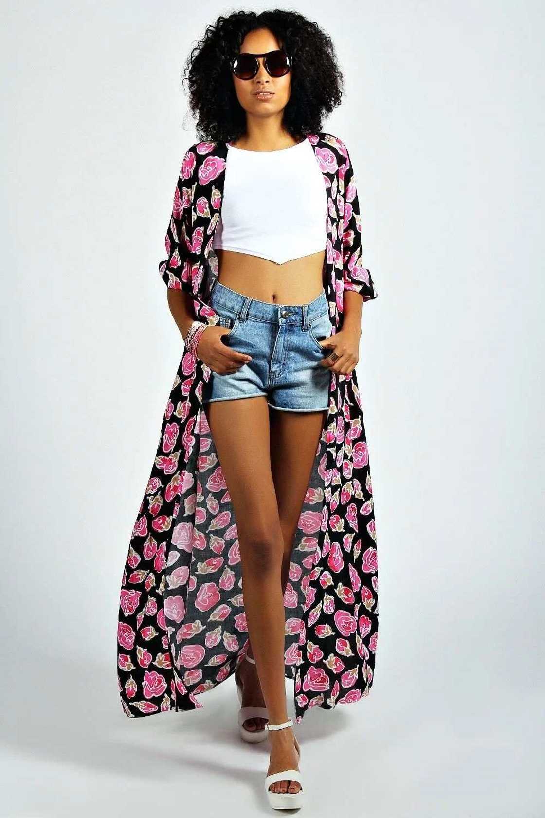 Bright kimono and shorts