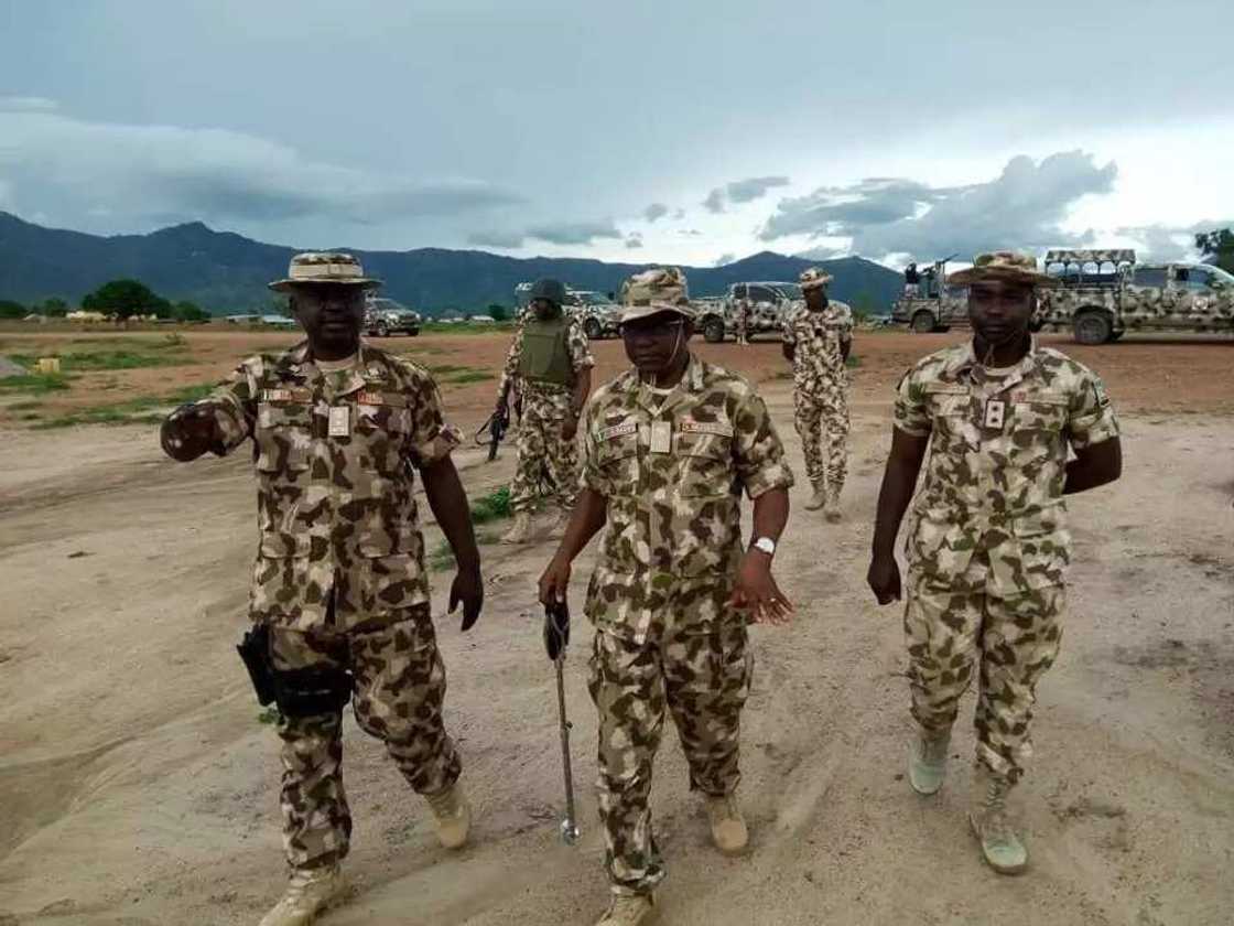 Abin da ya sa aka budawa ‘Yan Shi’a wuta a Abuja – Inji Sojojin Najeriya Abin da ya sa aka budawa ‘Yan Shi’a wuta a Abuja – Inji Sojojin Najeriya