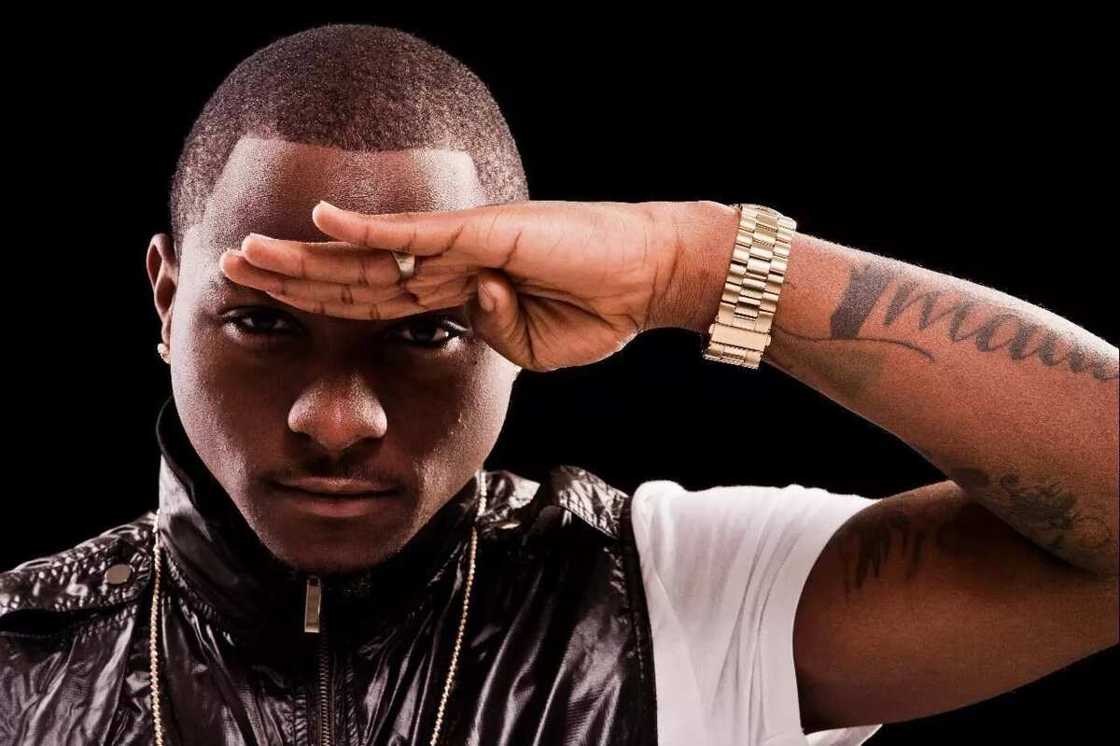 #2015InReview: Who Should Win #NaijEntertainmentAwards Best Male Music Artist Of 2015? #2015InReview: Who Should Win #NaijEntertainmentAwards Best Male Music Artist Of 2015?