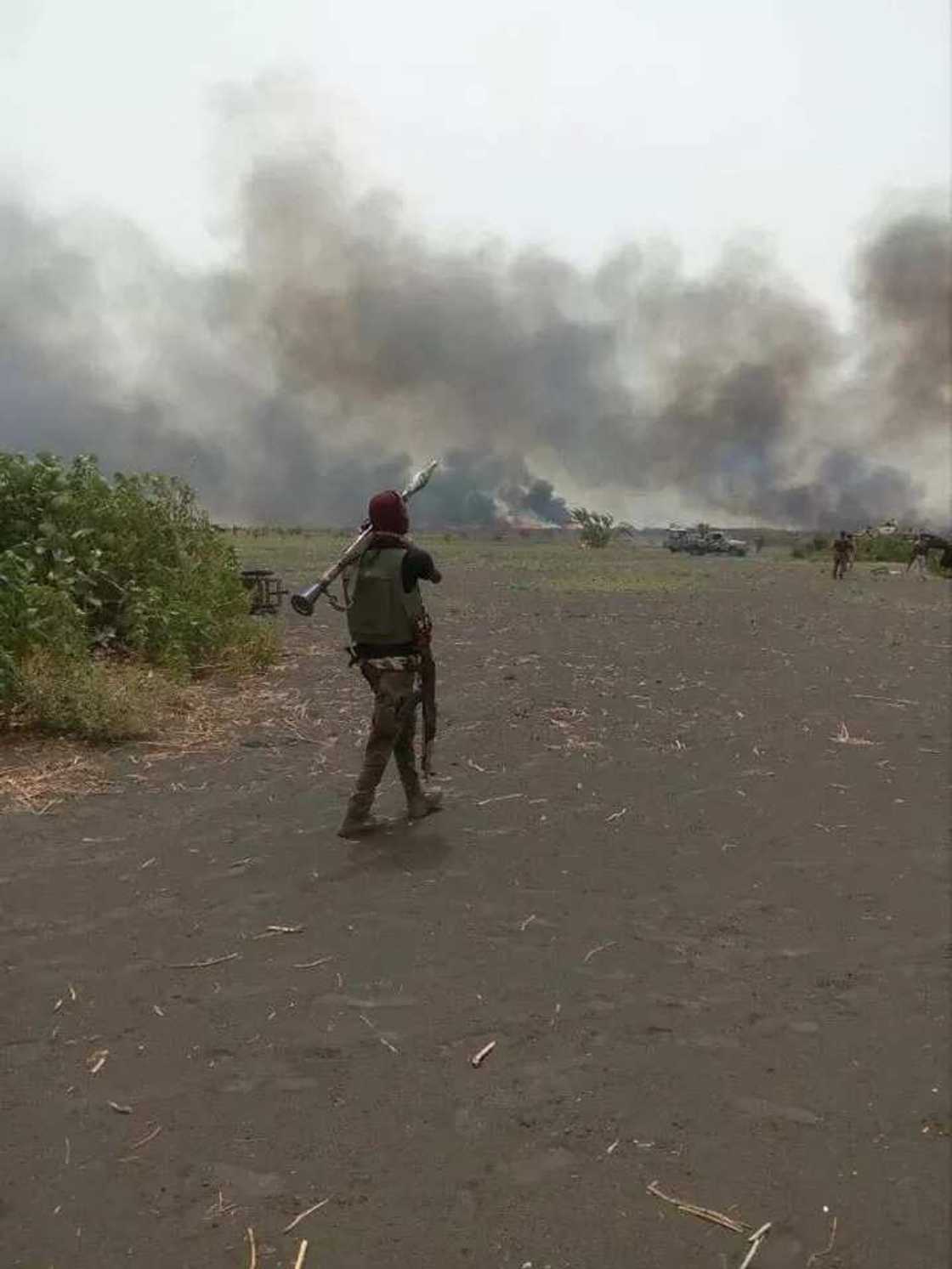 15 killed as soldiers engage in fierce battle with Boko Haram terrorists (photos) 15 killed as soldiers engage in fierce battle with Boko Haram terrorists (photos)