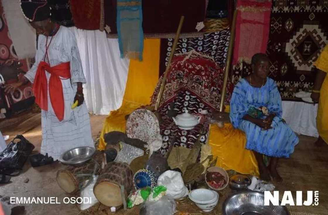 Arugba appears as Osun Osogbo Festival hots up Arugba appears as Osun Osogbo Festival hots up