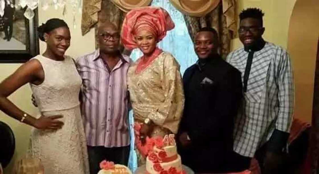 Friend of lady who allegedly jumped from 3rd Mainland Bridge finally speaks Friend of lady who allegedly jumped from 3rd Mainland Bridge finally speaks