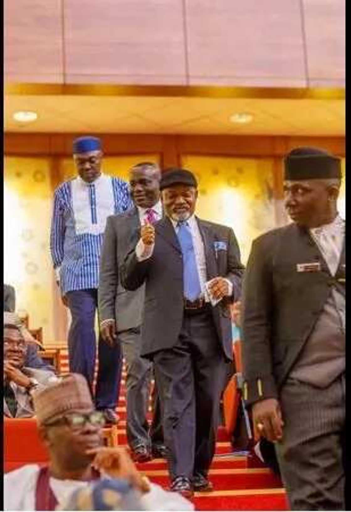 BREAKING: Nigerian Senate Confirms 18 Ministers BREAKING: Nigerian Senate Confirms 18 Ministers