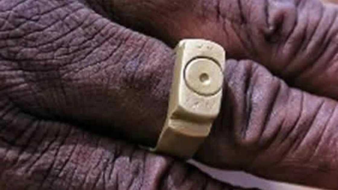 Boko Haram: Maiduguri residents turn spent bullet shells into rings (photos) Boko Haram: Maiduguri residents turn spent bullet shells into rings (photos)