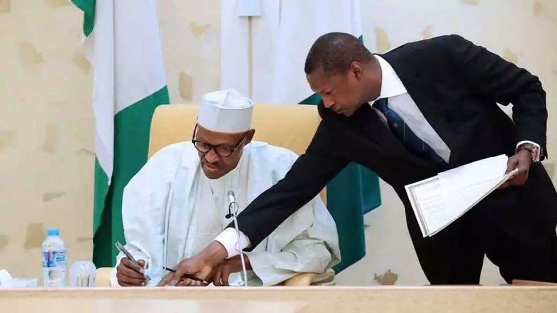 Ministan Shari'a Abubakar Malami da Shugaba Buhari