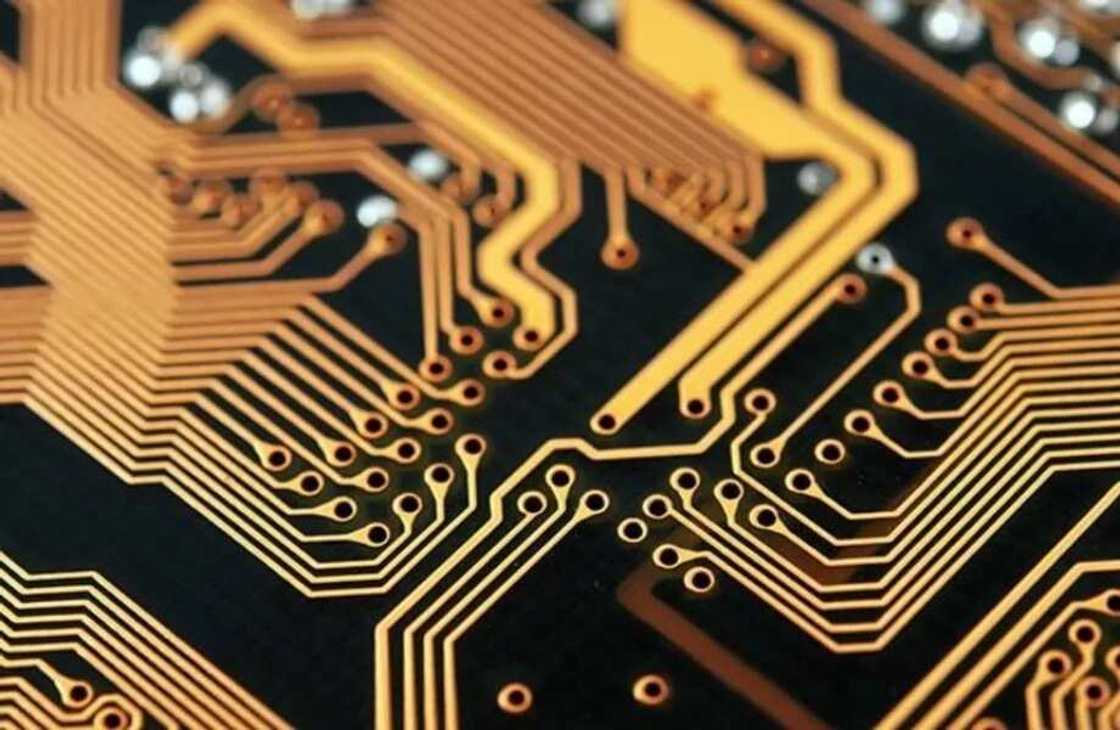 Gold electronics Gold electronics