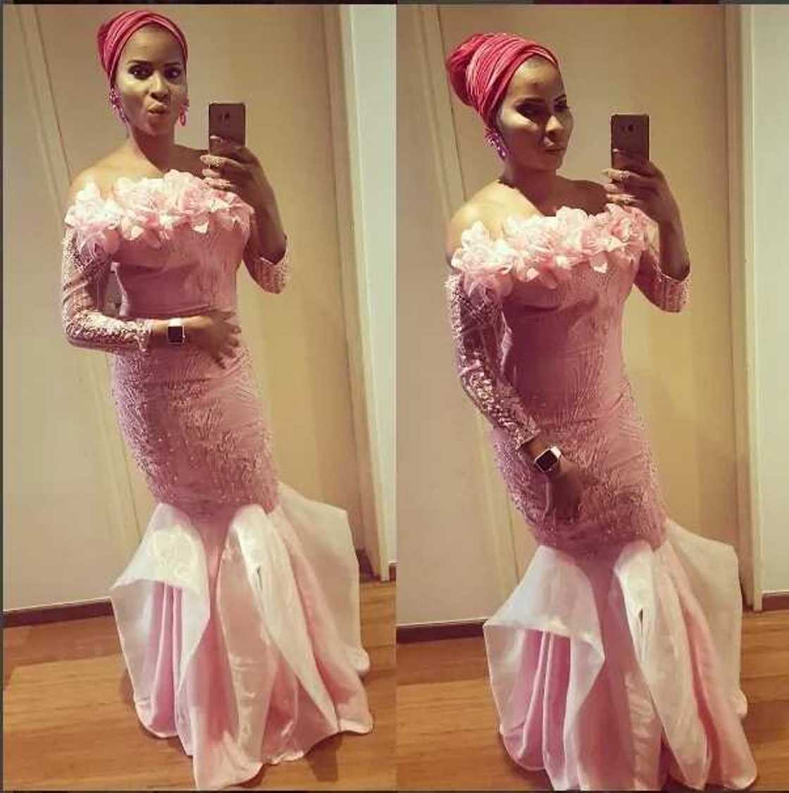 Stunning asoebi pictures from Stephanie Coker’s wedding Stunning asoebi pictures from Stephanie Coker’s wedding