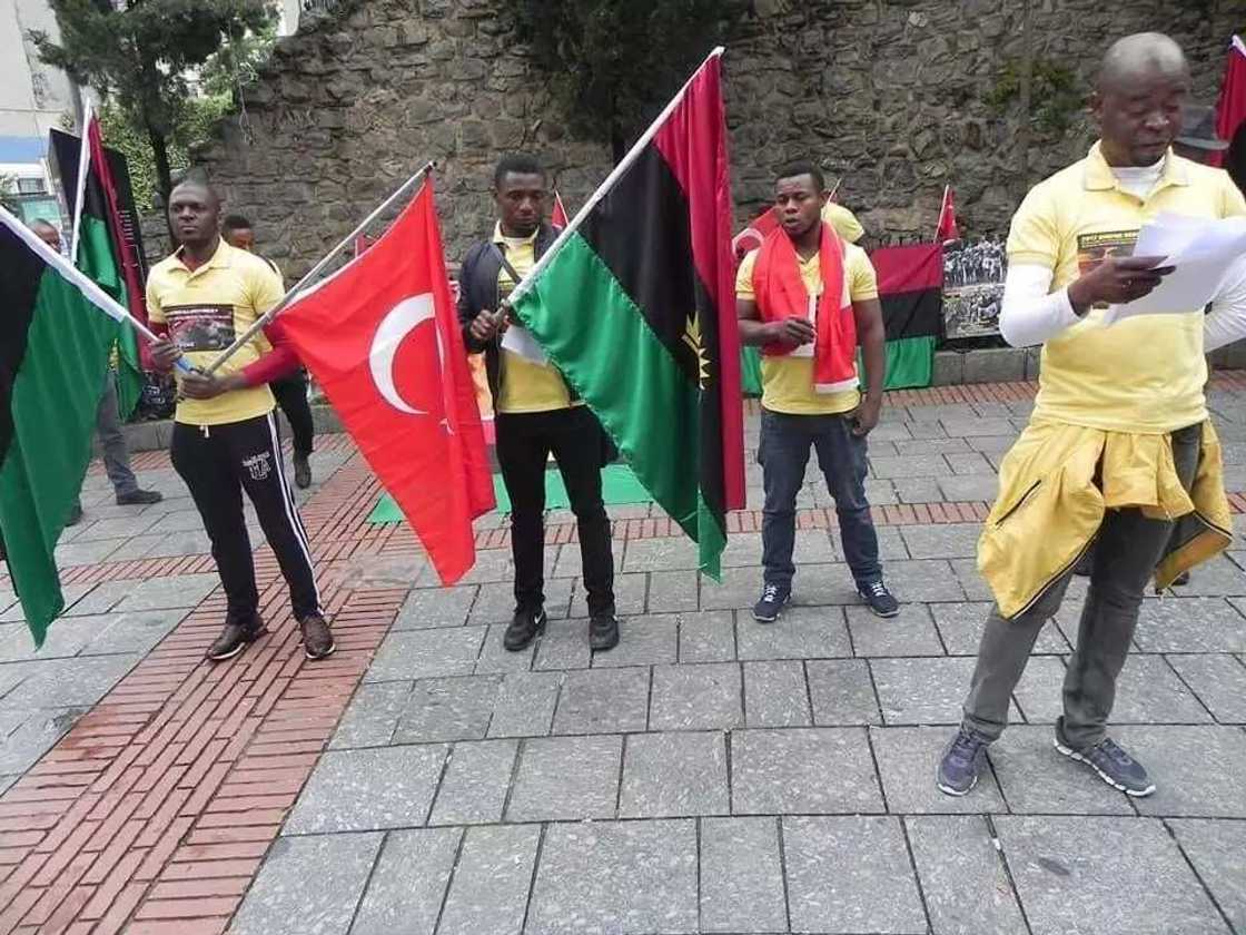Ipob supporters protest in Turkey as Buhari finishes his visit for D-8 summit Ipob supporters protest in Turkey as Buhari finishes his visit for D-8 summit