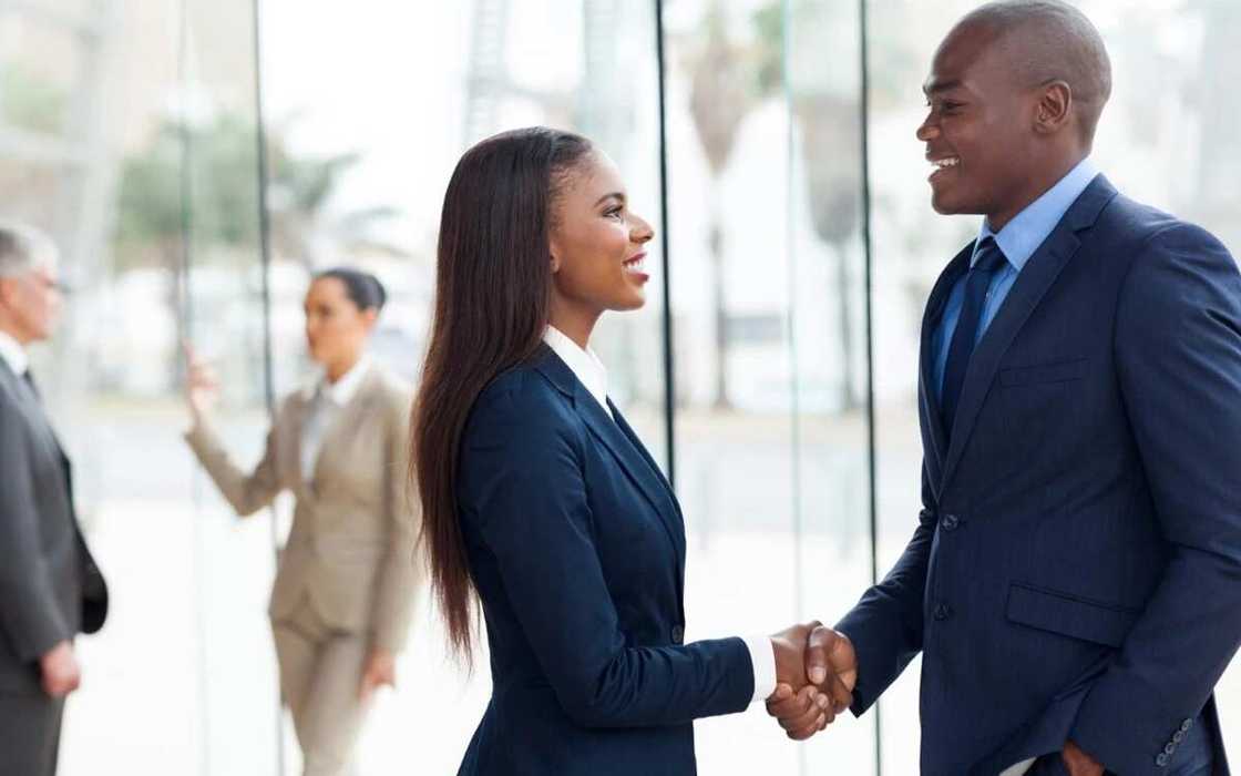 Loan application letter to bank manager: how to write? Loan application letter to bank manager: how to write?