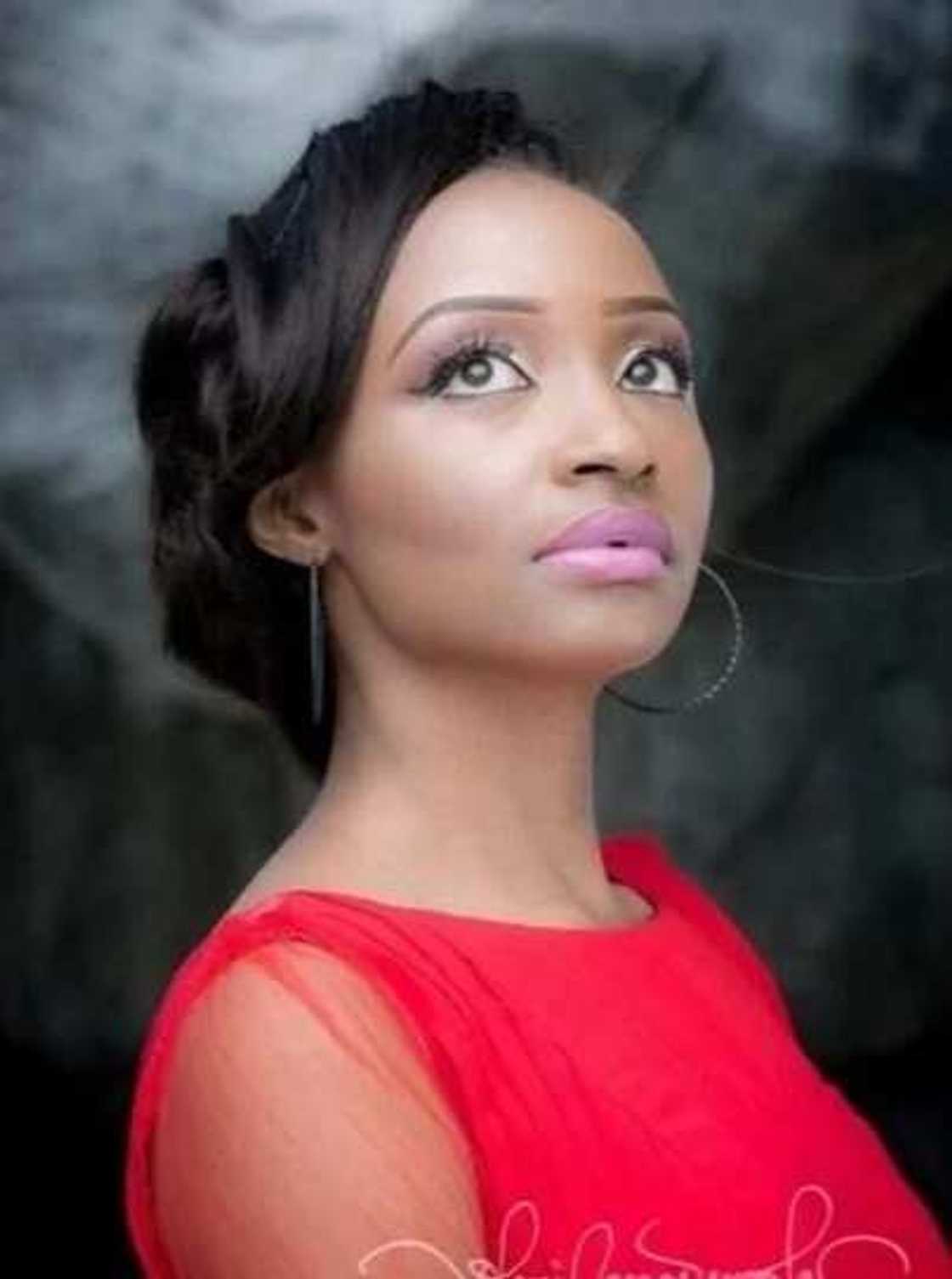 Kyawawan hotunan Rahama Sadau guda 9 Kyawawan hotunan Rahama Sadau guda 9