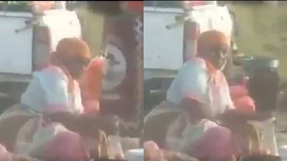 Woman caught on camera rubbing the fruits she sells between her legs(video) Woman caught on camera rubbing the fruits she sells between her legs(video)